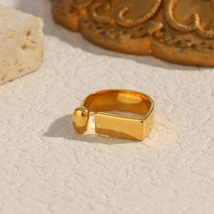 Brava Gold Ring | Kadonza